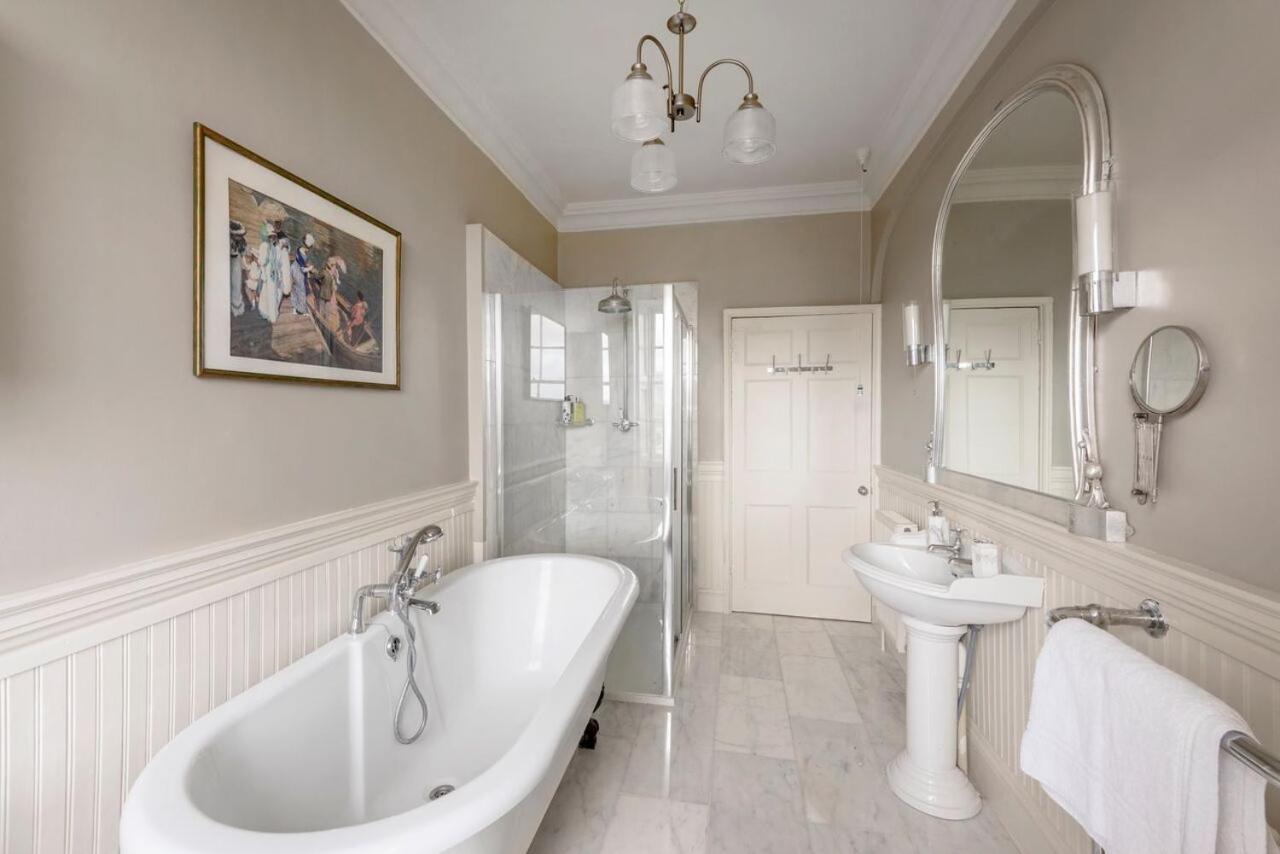 Luxury Two Floor Central Duplex Apartment Free Parking Bath Ngoại thất bức ảnh